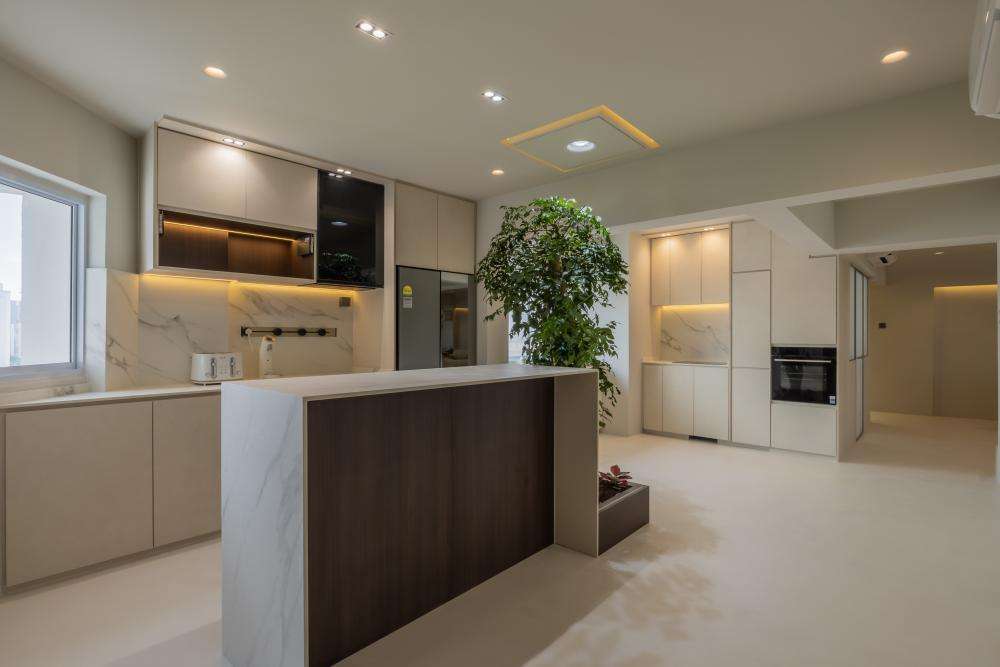5 Room HDB Resale Renovation at Bukit Purmei Rd 5 Resale 5-room at Bukit Purmei Rd featuring a kitchen island